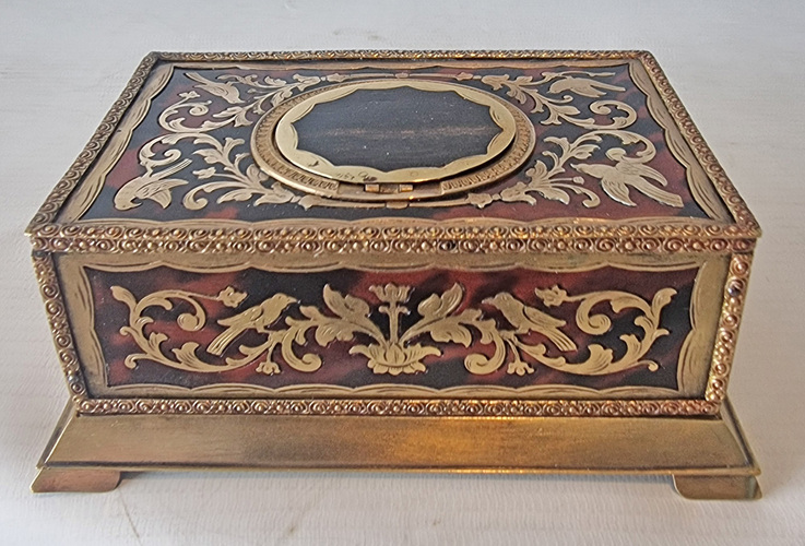 Rare Boulle Tortoiseshell Singing Bird Box 