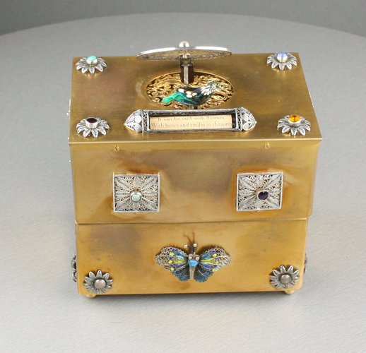 French enamel singing bird jewellry box, with rhyme notation bar