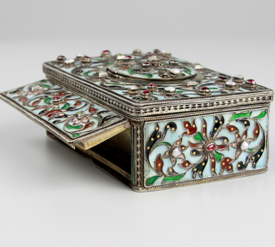 Silver and cloisonne enamel, garnet, pearl and aquamarine-set singing bird box